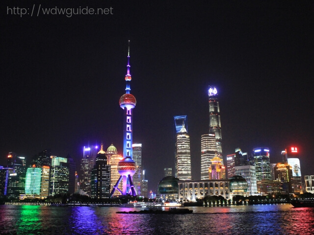 日本発着クルーズで行った上海の夜景