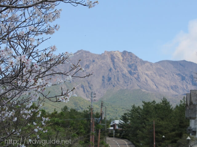 道の駅 桜島 火の島めぐみ館から見た桜島と桜