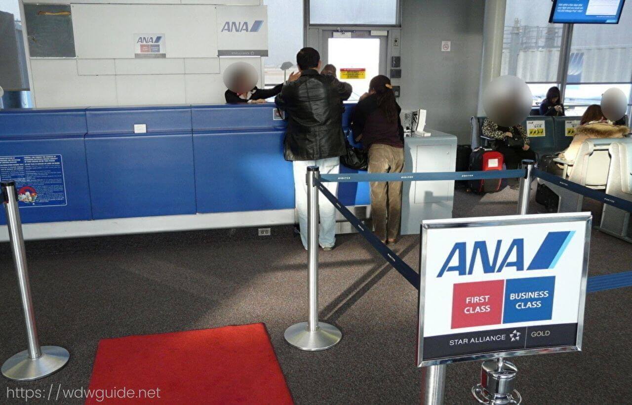 シカゴ・オヘア空港のANAの搭乗口（カウンター）